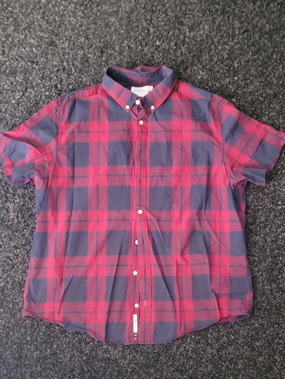 Goodfellow & Co Red and BlacK Plaid Short Sleeve Button-Down Shirt
